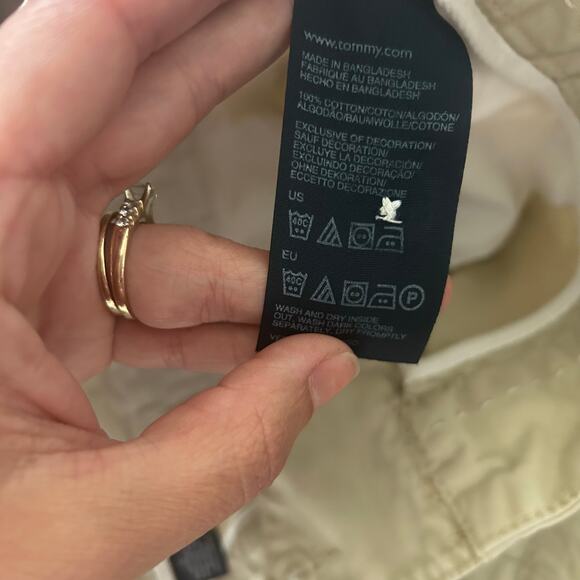 Women's Tommy Hilfiger 100% cotton Khaki Chino Shorts sz 12 Preppy Normcore - Picture 3 of 9